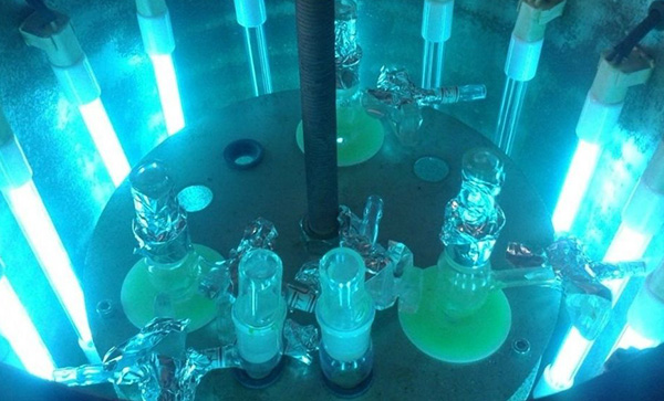 光固化涂料在光照射下發(fā)生的化學反應基本定律。